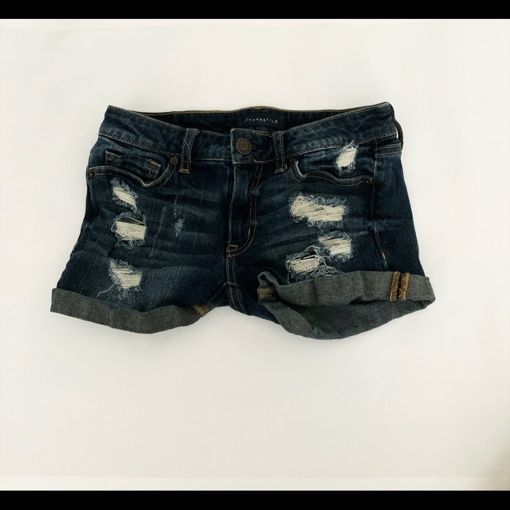 Aeropostale Low rise jean shorts. Size 2.
